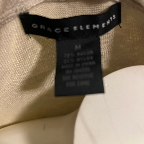 NWT Grace Elements Beige Zippered Cardigan - Picture 3 of 5